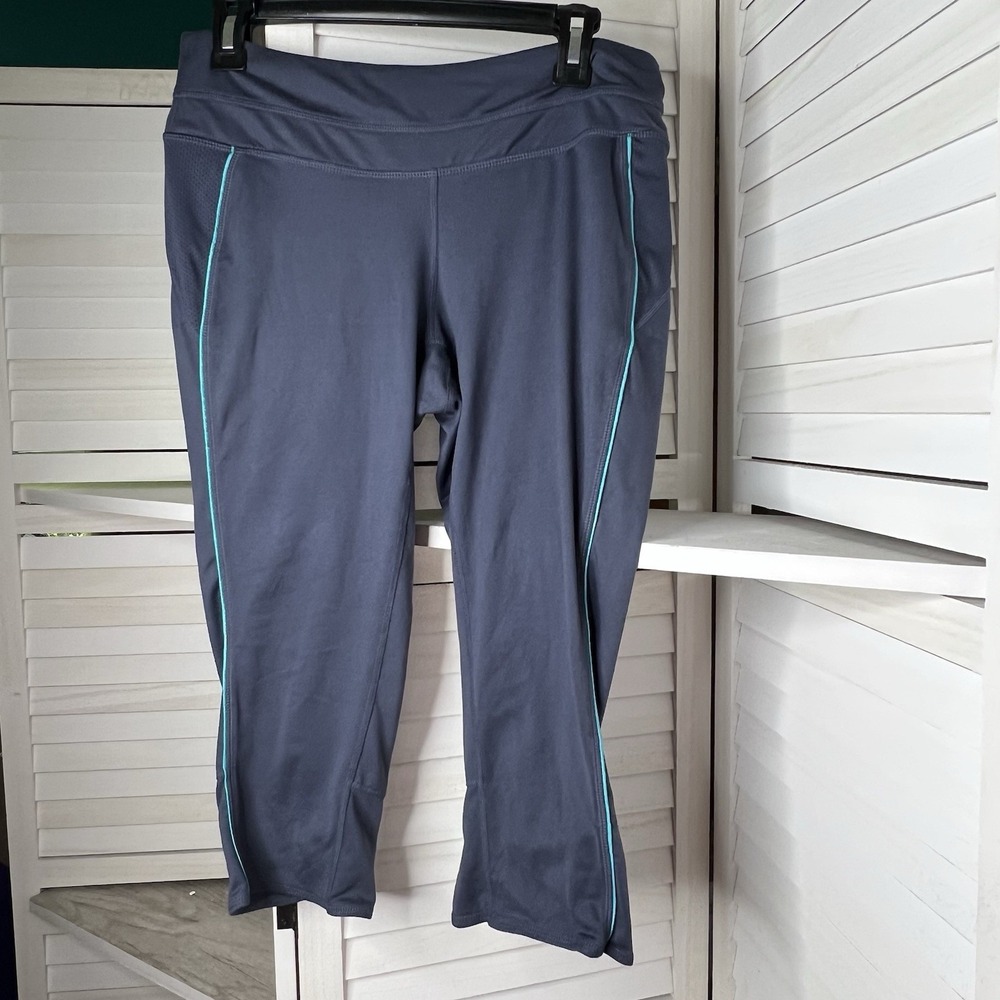 Tangerine Women's Active Crop Pants M Gray Aqua Trim Yoga Running Stretch